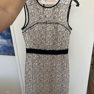 Beautiful white and navy sleeveless dress